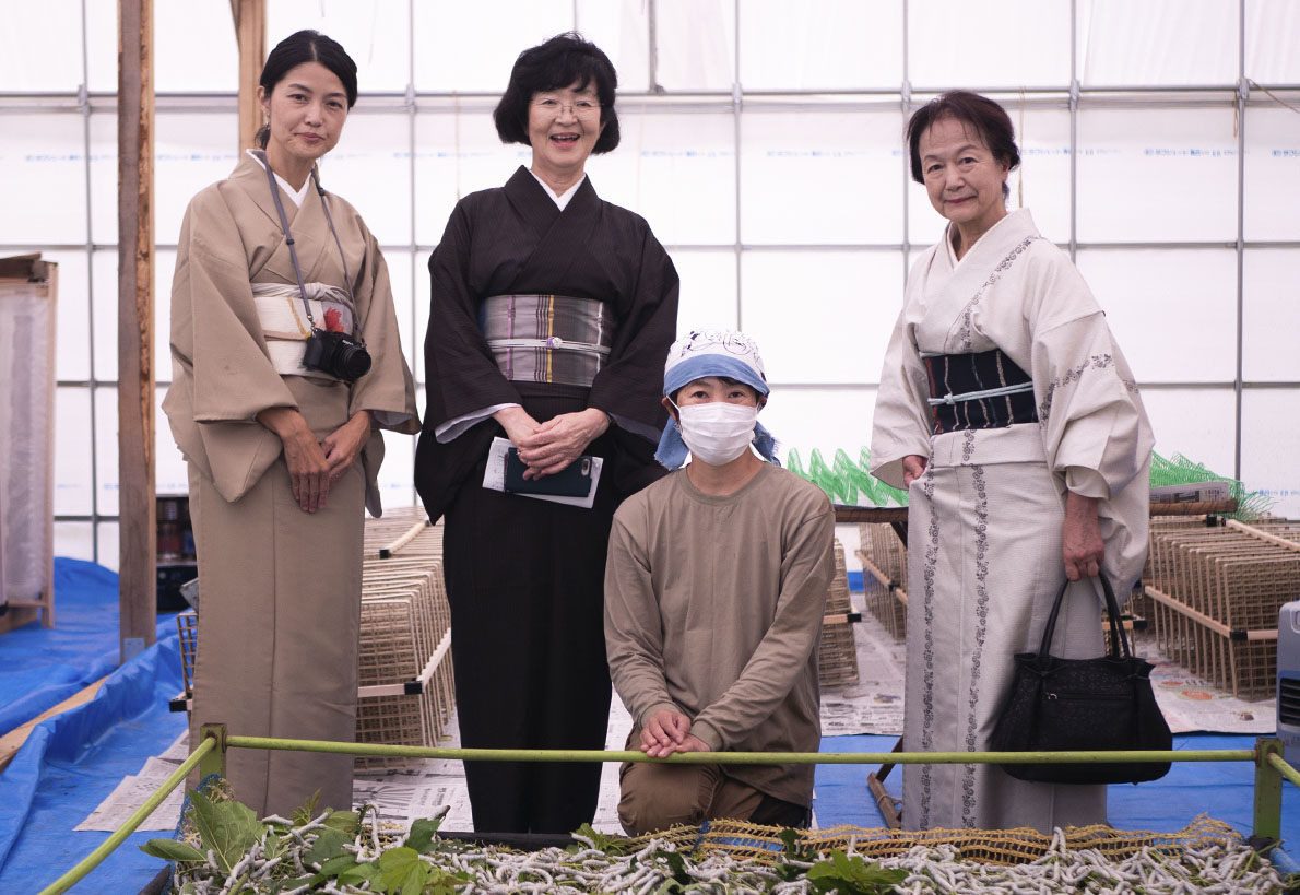 最後に記念撮影。向かって左から安川さん、福原さん、竹内さん、遠地さん