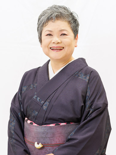 日本和装岡藤講師