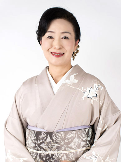 日本和装田中講師