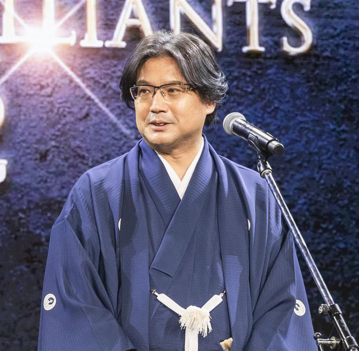 日本和装ホールディングス株式会社　代表取締役専務　鶴野尚史